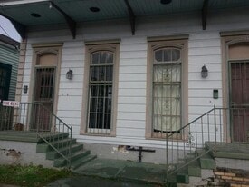 921 N Miro St in New Orleans, LA - Building Photo