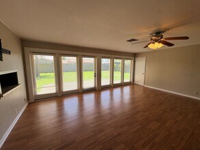 901 Fair Oaks Ln in Lake Charles, LA - Building Photo - Building Photo