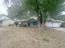 5114 Lancelot Dr in San Antonio, TX - Building Photo