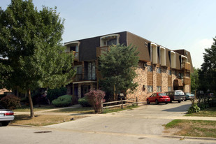 14751 Kenton Apartments