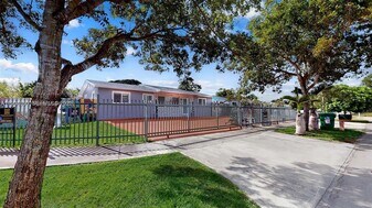 15704 SW 302nd Terrace in Homestead, FL - Building Photo