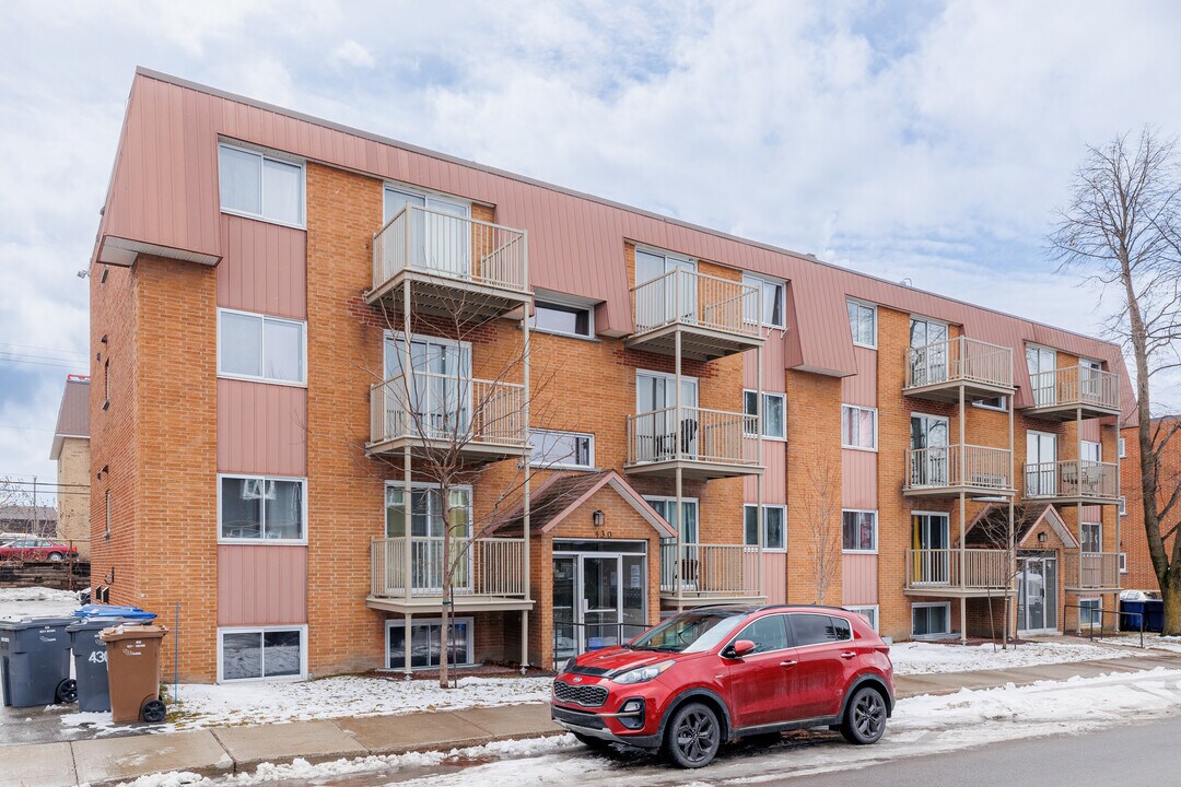 470 De Bourges Rue in Laval, QC - Building Photo