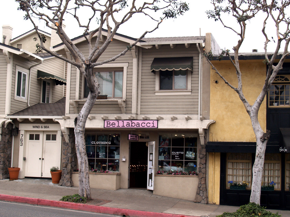 Wind & Sea Apartments in Laguna Beach, CA - Building Photo