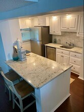 3235 Gulf of Mexico Dr in Longboat Key, FL - Building Photo - Building Photo