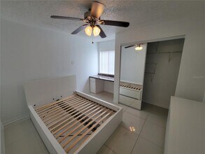 2601 SW Archer Rd in Gainesville, FL - Foto de edificio - Building Photo