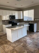 554 Watercourse Ln in West Sacramento, CA - Building Photo - Building Photo