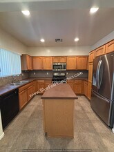 1590 W Blue Horizon St in Tucson, AZ - Building Photo - Building Photo