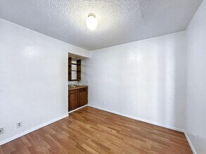 1405 W Braker Ln in Austin, TX - Building Photo - Building Photo