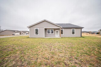 2517 Wren Ln in Junction City, KS - Building Photo - Building Photo