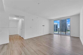 1100 S Miami Ave, Unit 2007 in Miami, FL - Building Photo - Building Photo