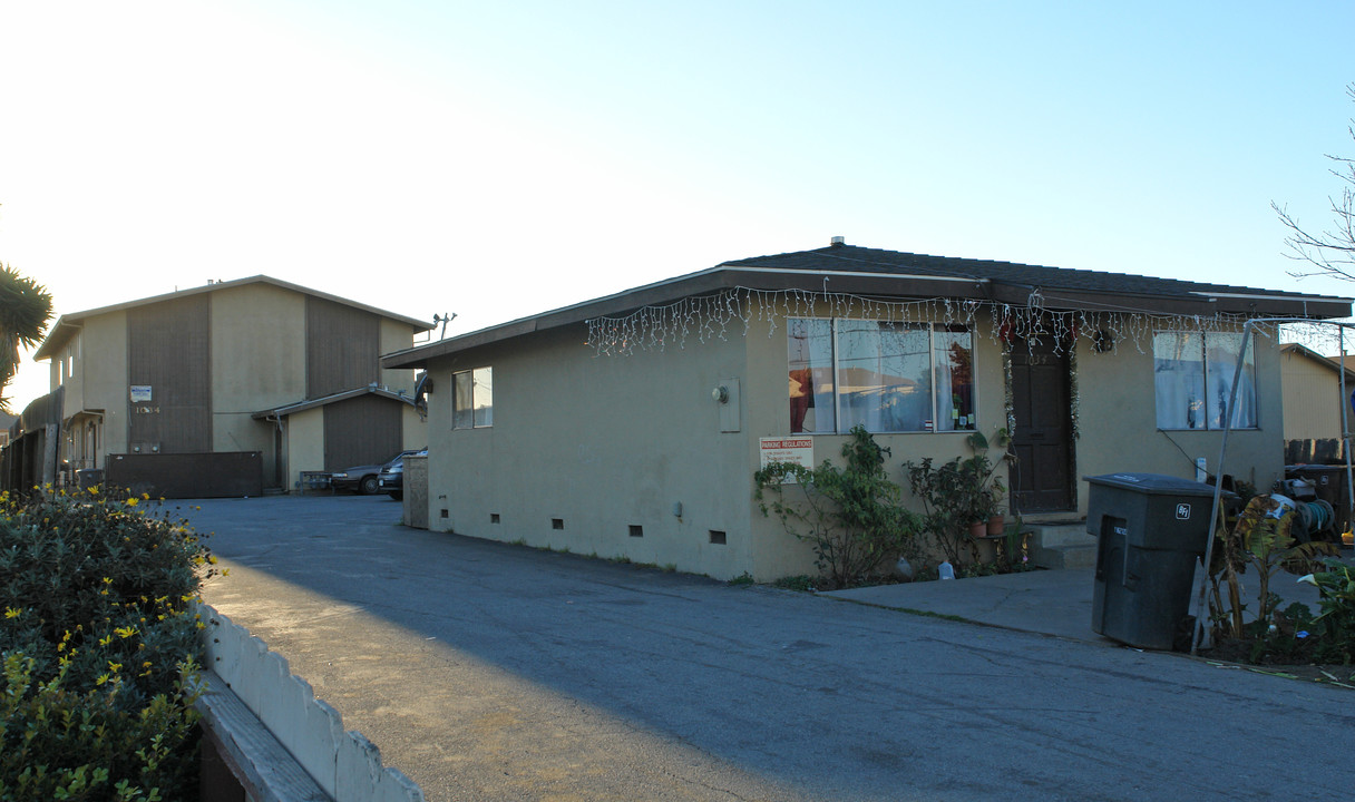 1034 E Laurel Dr in Salinas, CA - Building Photo