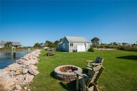 5 Sand Piper Rd in Narragansett, RI - Foto de edificio - Building Photo