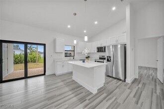 2836 NW 5th Terrace in Cape Coral, FL - Building Photo - Building Photo