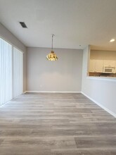 329 River Bluff Ln in Royal Palm Beach, FL - Building Photo - Building Photo