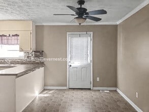 2131 Oland Cir in Marietta, GA - Foto de edificio - Building Photo