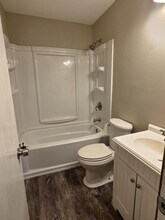 555 S 9th St in Silsbee, TX - Building Photo - Building Photo