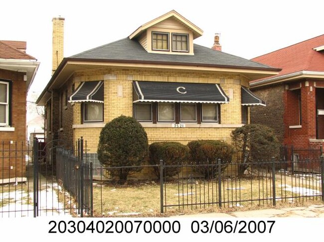 7521 S Wolcott Ave in Chicago, IL - Building Photo - Building Photo