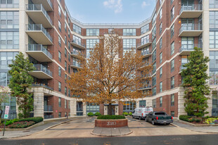 2020 Lofts in Washington, DC - Foto de edificio - Building Photo