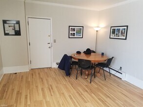 805 E Huron St in Ann Arbor, MI - Building Photo - Building Photo