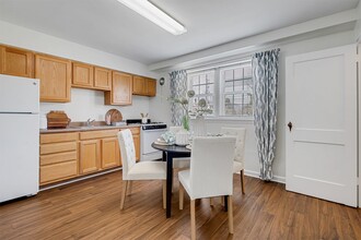 Cross Country Manor Apartments in Baltimore, MD - Building Photo - Building Photo