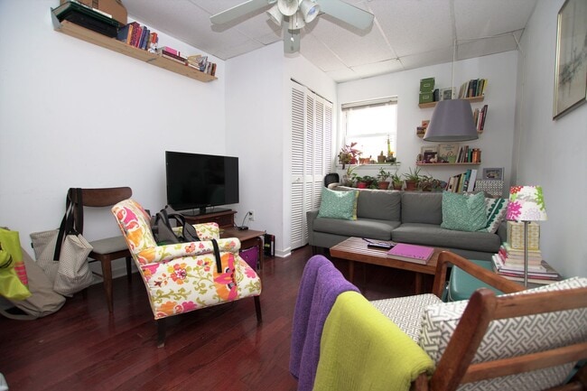 property at 1326 Tasker St