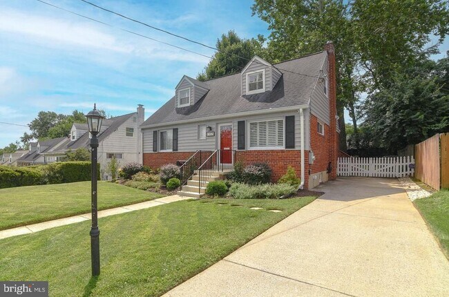 13519 Grenoble Dr in Rockville, MD - Building Photo - Building Photo