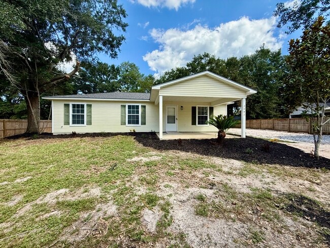 property at 3042 Tiffany Ln