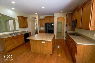1206 Siena Dr in Greenwood, IN - Building Photo - Building Photo