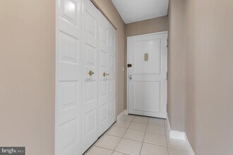 205 E Joppa Rd-Unit -305 in Baltimore, MD - Building Photo - Building Photo