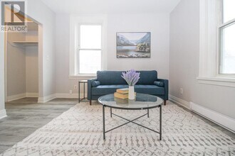 291 Stewart St in Peterborough, ON - Building Photo - Building Photo