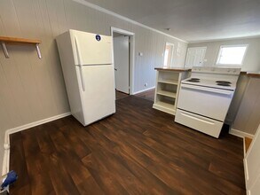 201 Lowdermilk St in Greensboro, NC - Building Photo - Building Photo