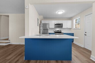 908 Clarendon St in Durham, NC - Building Photo - Building Photo