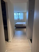 210 Sea View Dr, Unit 608 in Key Biscayne, FL - Building Photo - Building Photo