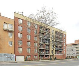 3208 Union St in Flushing, NY - Building Photo - Building Photo