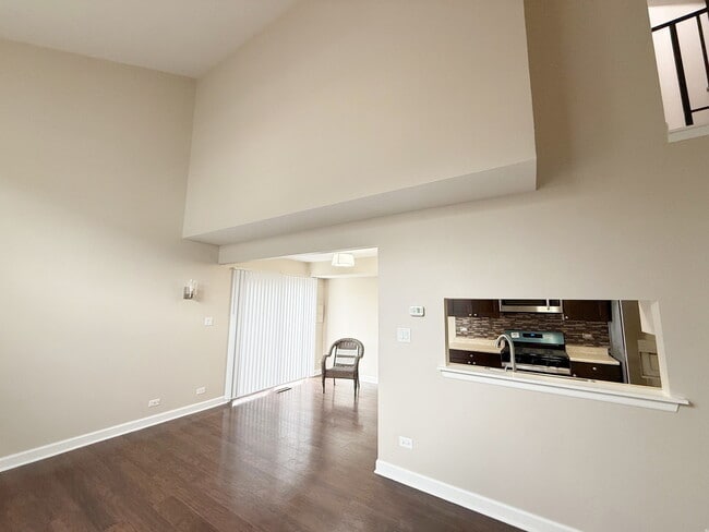 223 Butternut Ln in Streamwood, IL - Building Photo - Building Photo