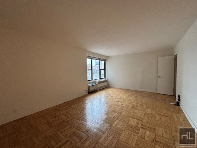 Fourth Avenue, Unit 17P