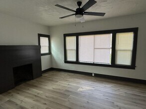 620 S Court St in Visalia, CA - Building Photo - Building Photo