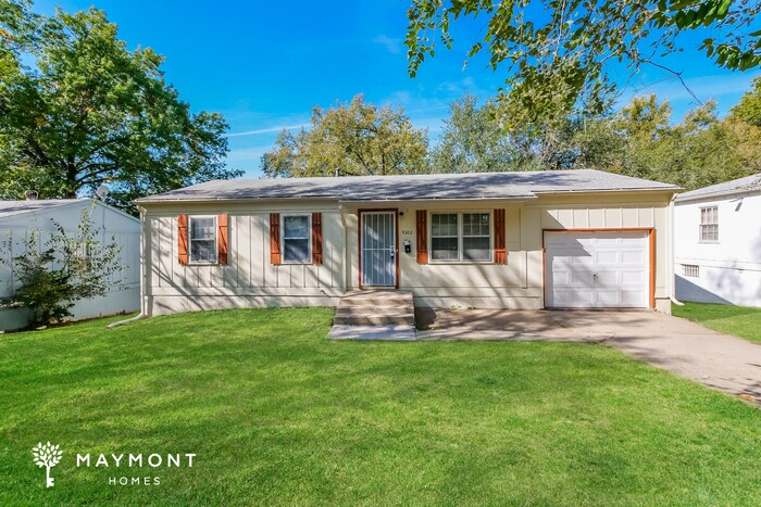 9302 Stark Ave in Kansas City, MO - Building Photo