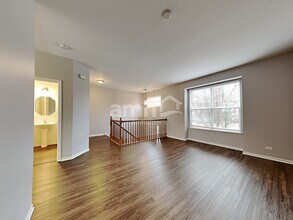 270 Comstock Dr in Elgin, IL - Building Photo - Building Photo