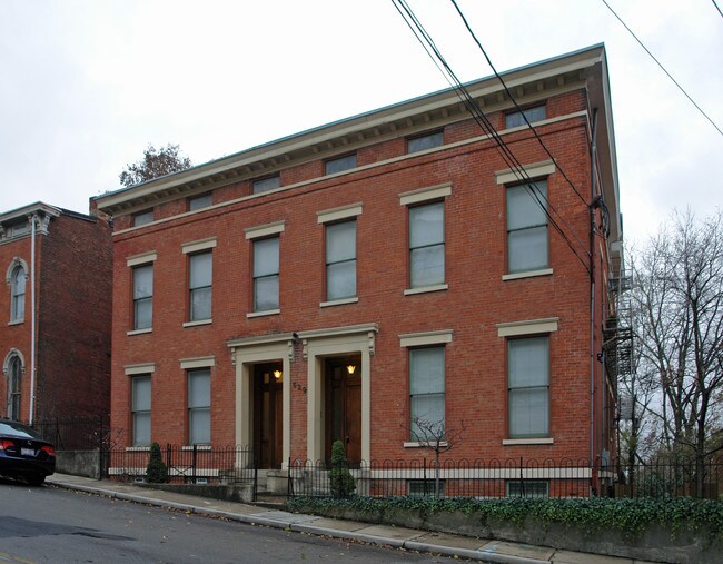 529 Liberty Hl in Cincinnati, OH - Building Photo - Building Photo