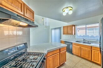 3514 Japan Way in Las Vegas, NV - Building Photo - Building Photo