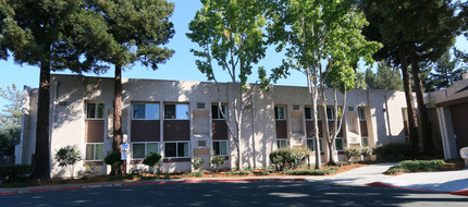 Petaluma Senior Apartments in Petaluma, CA - Building Photo - Building Photo