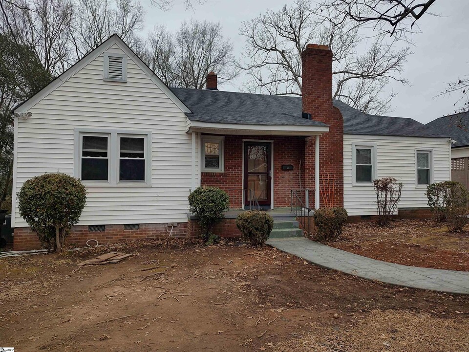 20 Crystal Ave in Greenville, SC - Building Photo