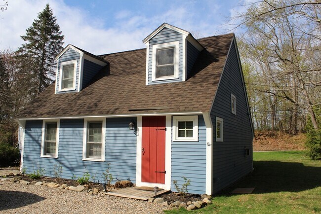 134 King St in Groveland, MA - Building Photo - Building Photo
