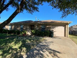 1413 Berry Dr in Cleburne, TX - Building Photo - Building Photo