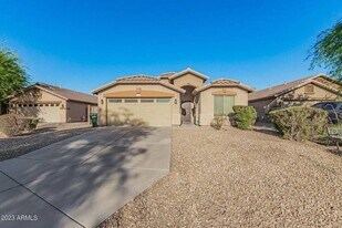 7027 S 45th Ave in Phoenix, AZ - Building Photo