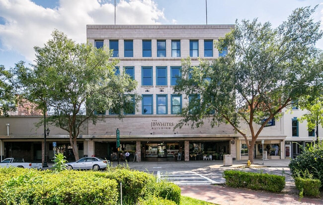 property at 936 Broad St