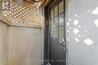26 Algarve Crescent in Toronto, ON - Building Photo - Building Photo