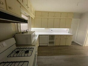 1737 Oakland Blvd in Fort Worth, TX - Building Photo - Building Photo