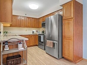 835 Hill St in Spearfish, SD - Foto de edificio - Building Photo